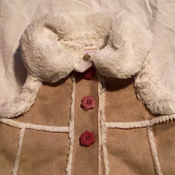 Gymboree baby girls faux suede shearling vest  Sz. 6-12 months - Picture 2 of 6